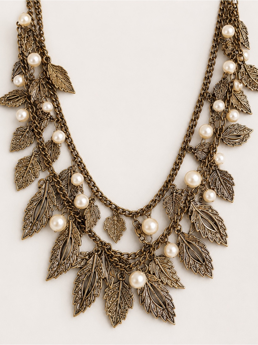 Forever 21 Elegant Leaf Necklace